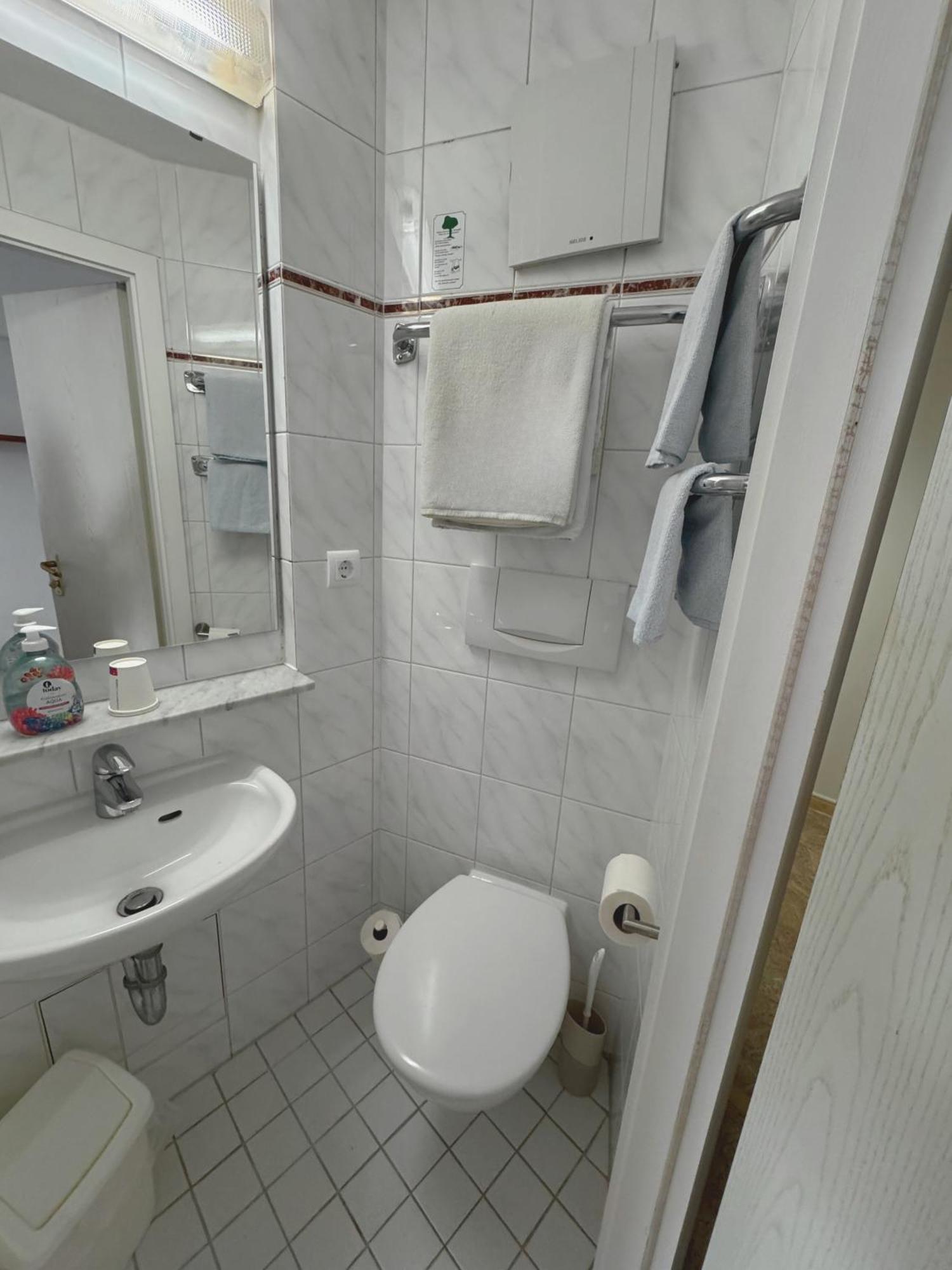 Hostel Heinzelmaennchen Köln Exteriör bild