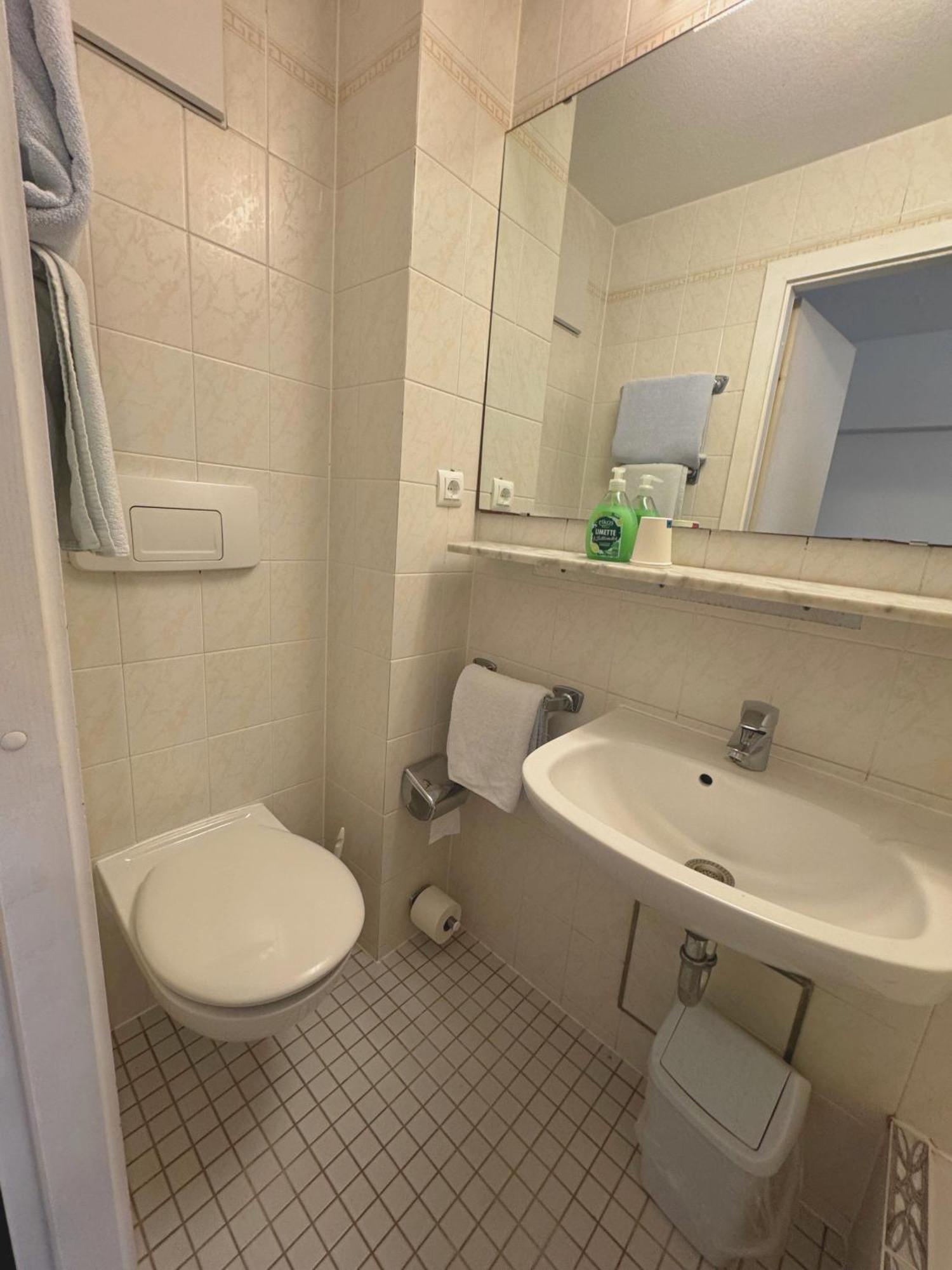 Hostel Heinzelmaennchen Köln Exteriör bild